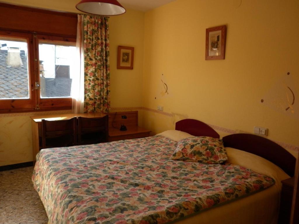 Hotel Fonda Cerdanya Puigcerdà Pokoj fotografie