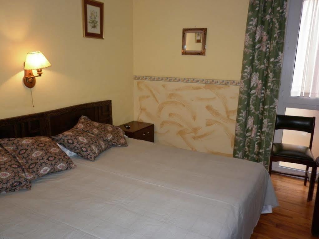 Hotel Fonda Cerdanya Puigcerdà Exteriér fotografie